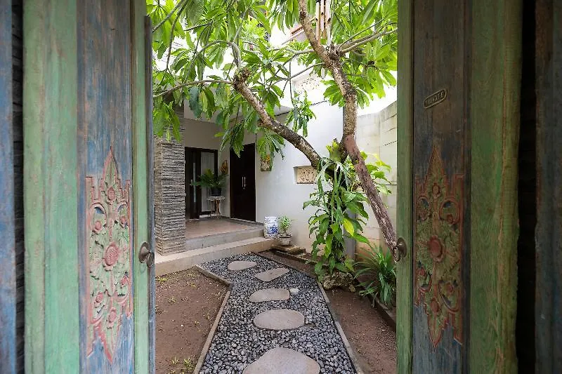 ** Hotel Oyo 2438 D' Tamblingan Guesthouse Kuta Selatan Indonesia