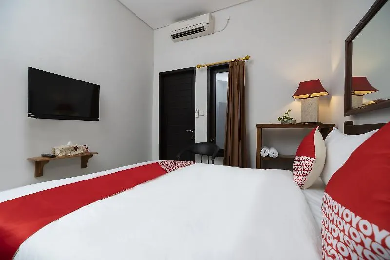 Oyo 2438 D' Tamblingan Guesthouse Kuta Selatan