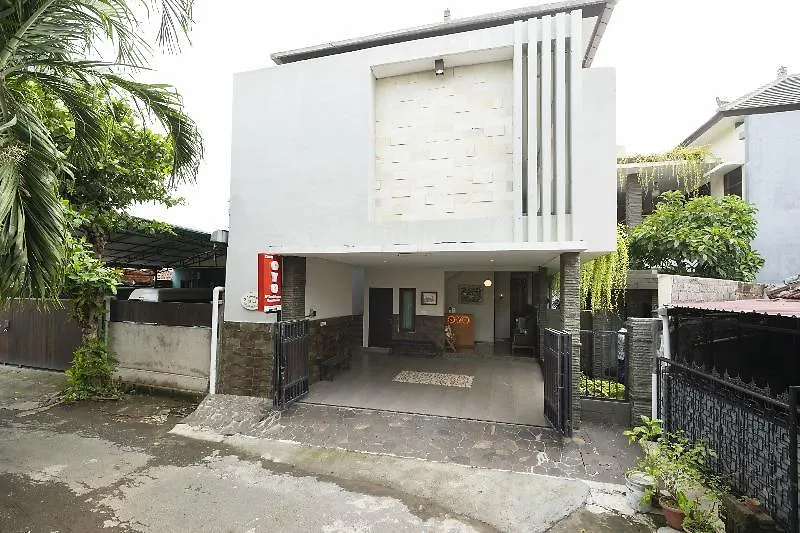 ** Hotel Oyo 2438 D' Tamblingan Guesthouse Kuta Selatan Indonesia
