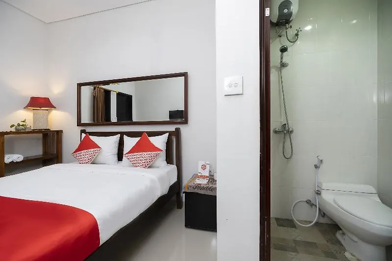 Hotel Oyo 2438 D' Tamblingan Guesthouse Kuta Selatan